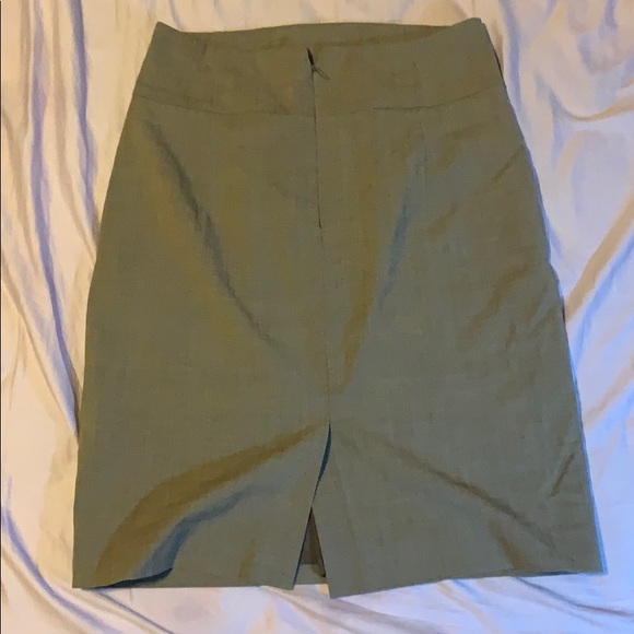 Banana Republic Pencil Skirt - Picture 2 of 2